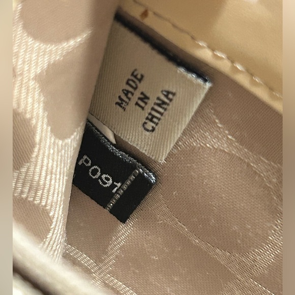 Kate Spade large zip around wallet - Picture 6 of 7